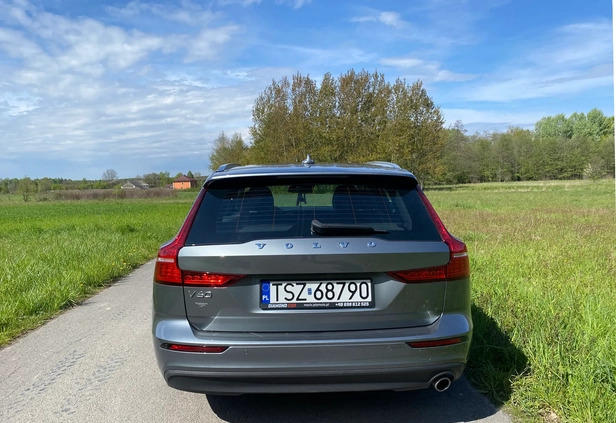 Volvo V60 cena 75000 przebieg: 202000, rok produkcji 2019 z Staszów małe 92